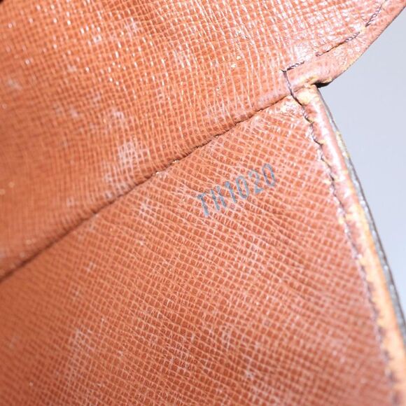 Louis Vuitton Saint Cloud Shoulder Bag - Picture 6 of 6